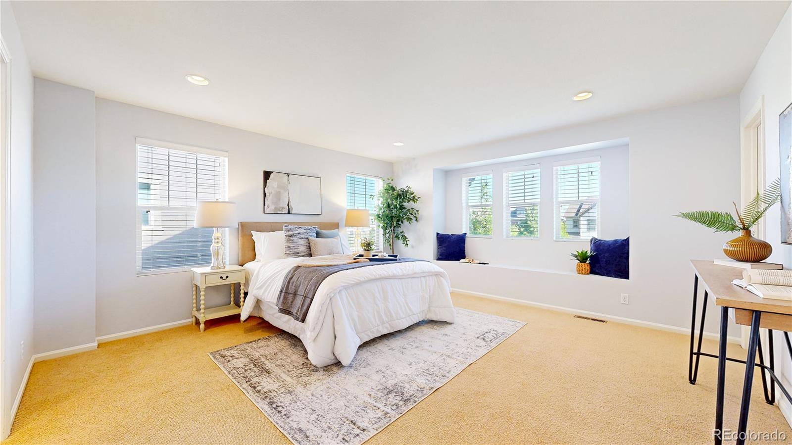 7932 E 49th Place, denver MLS: 9718976 Beds: 4 Baths: 4 Price: $725,000
