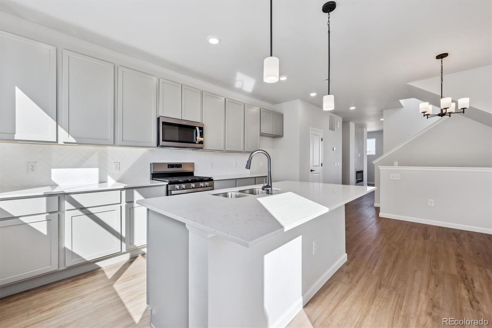  Broomfield Condo / Townhome | MLS #: 2488708451  Interlocken Boulevard 101, Broomfield Beds: 4 Baths: 4 Price: $589,990