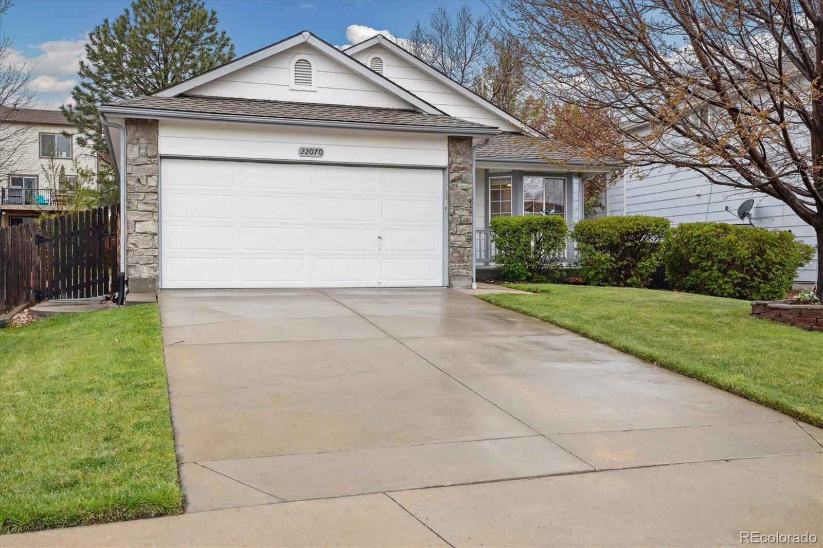 22070  Day Star Drive, parker MLS: 7328489 Beds: 3 Baths: 2 Price: $529,900