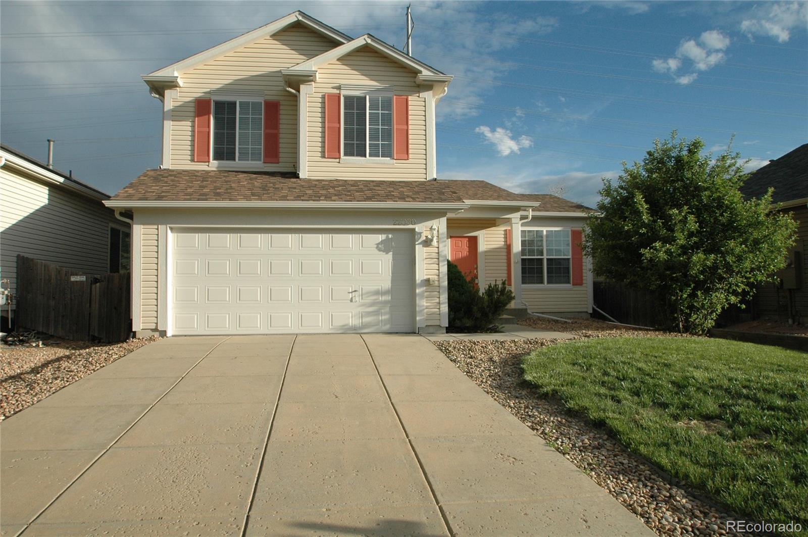 22030  Hill Gail Way, parker MLS: 8939189 Beds: 3 Baths: 3 Price: $555,000