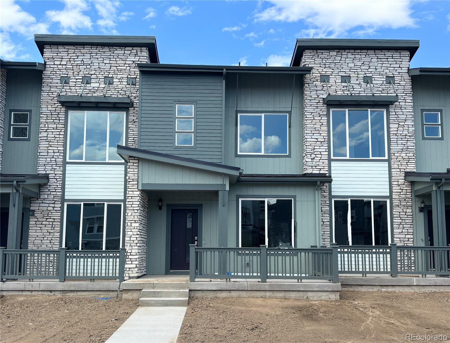  Centennial Condo / Townhome | MLS #: 720364916729 E Irwin Avenue , Centennial Beds: 2 Baths: 3 Price: $499,695