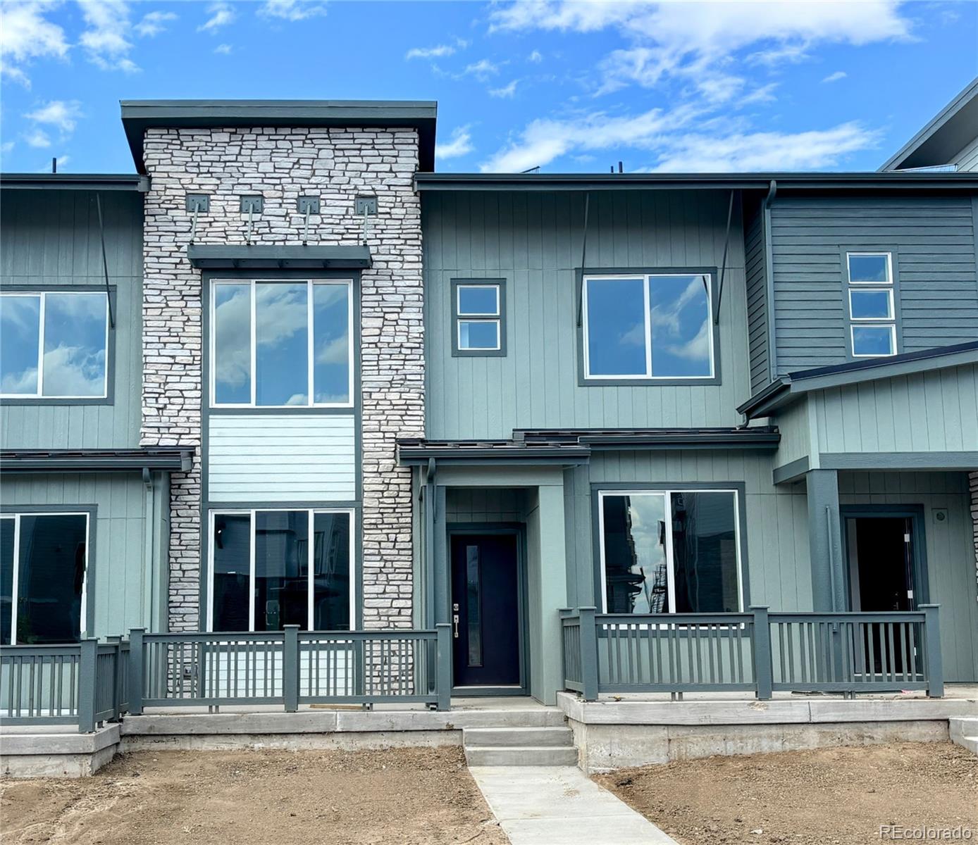  Centennial Condo / Townhome | MLS #: 460291416735 E Irwin Avenue , Centennial Beds: 2 Baths: 2 Price: $434,695