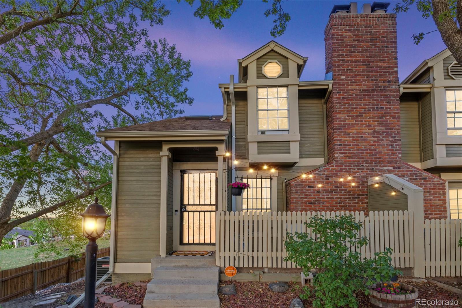 Chambers Ridge Aurora Condo / Townhome | MLS #: 44981281907 S Helena Street G, Aurora Beds: 2 Baths: 2 Price: $339,900