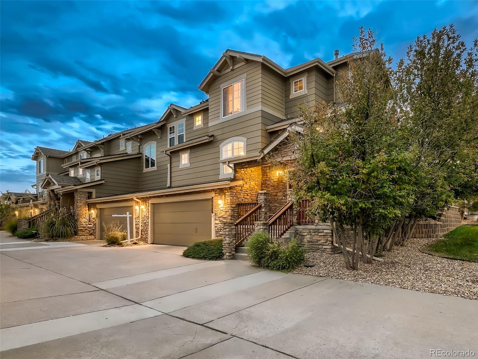 Ridgeview Eagle Bend Aurora Condo / Townhome | MLS #: 60814847648 S Sicily Way , Aurora Beds: 3 Baths: 4 Price: $457,000