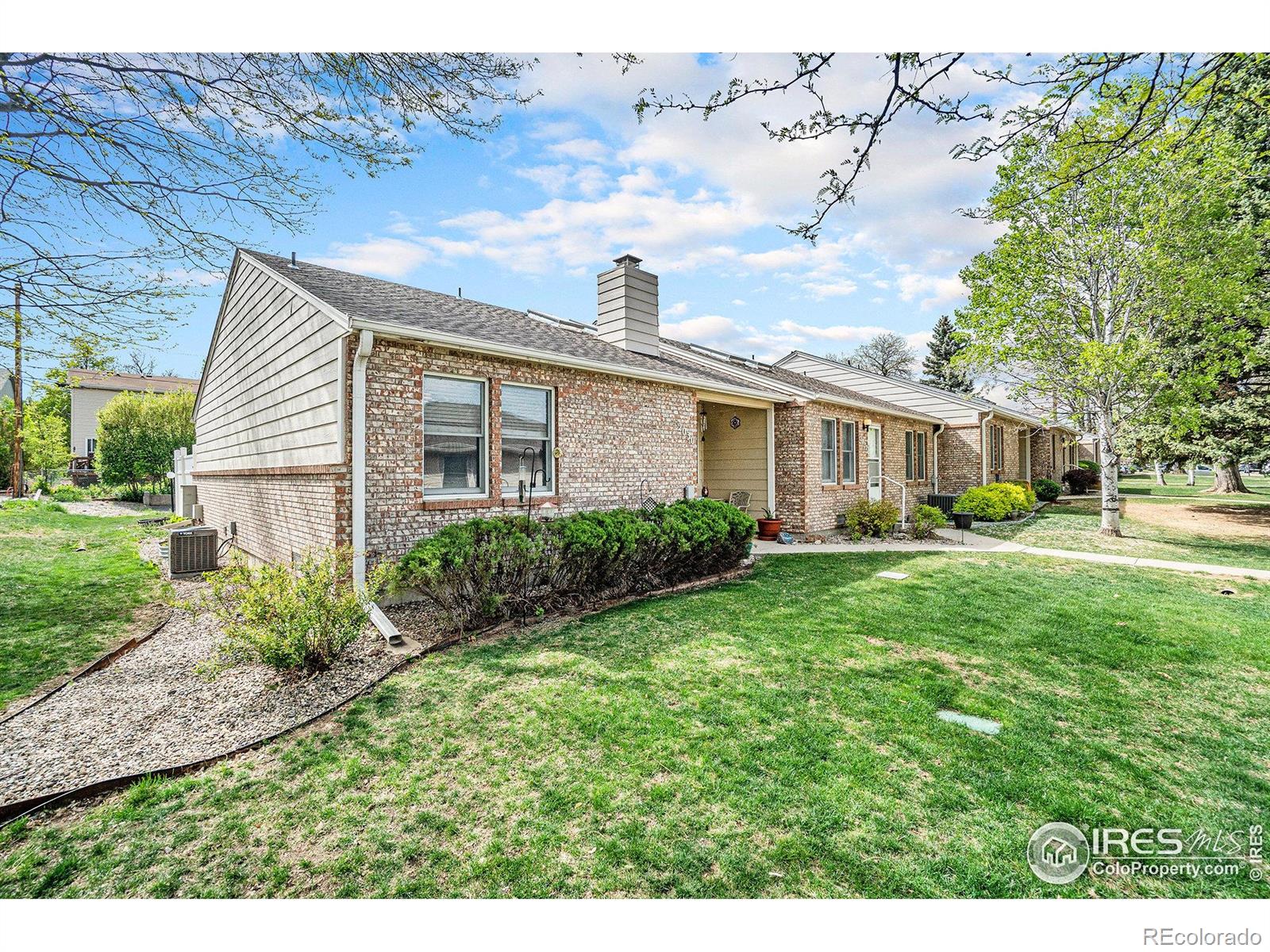 2030 w 17th street, Loveland sold home. Closed on 2025-12-04 for $275,000.