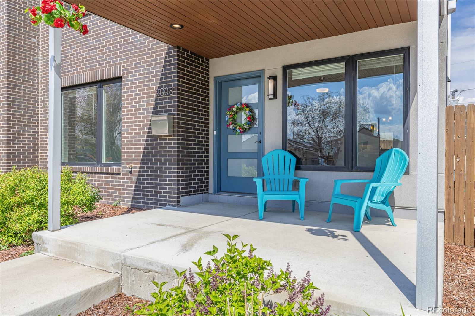 Du Denver Home | MLS #: 71736792008 S Galapago Street, Denver Beds: 5 Baths: 4 Price: $750,000