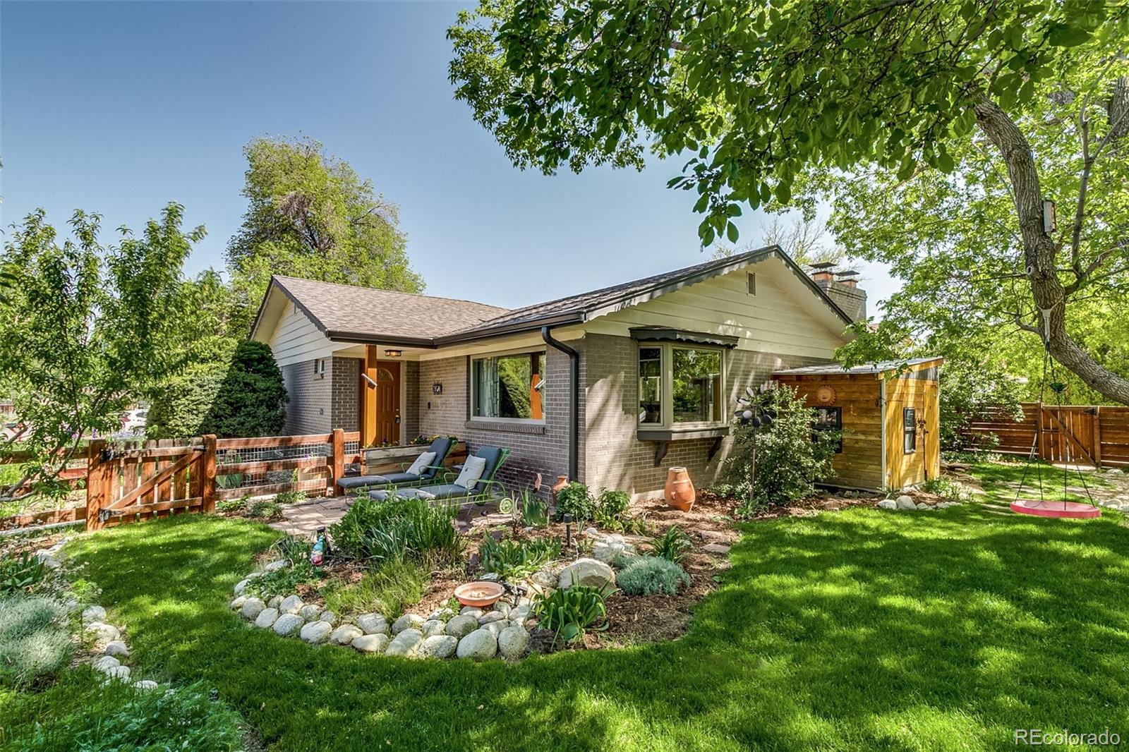 3010  Zinnia Court, golden MLS: 2357711 Beds: 3 Baths: 3 Price: $839,000