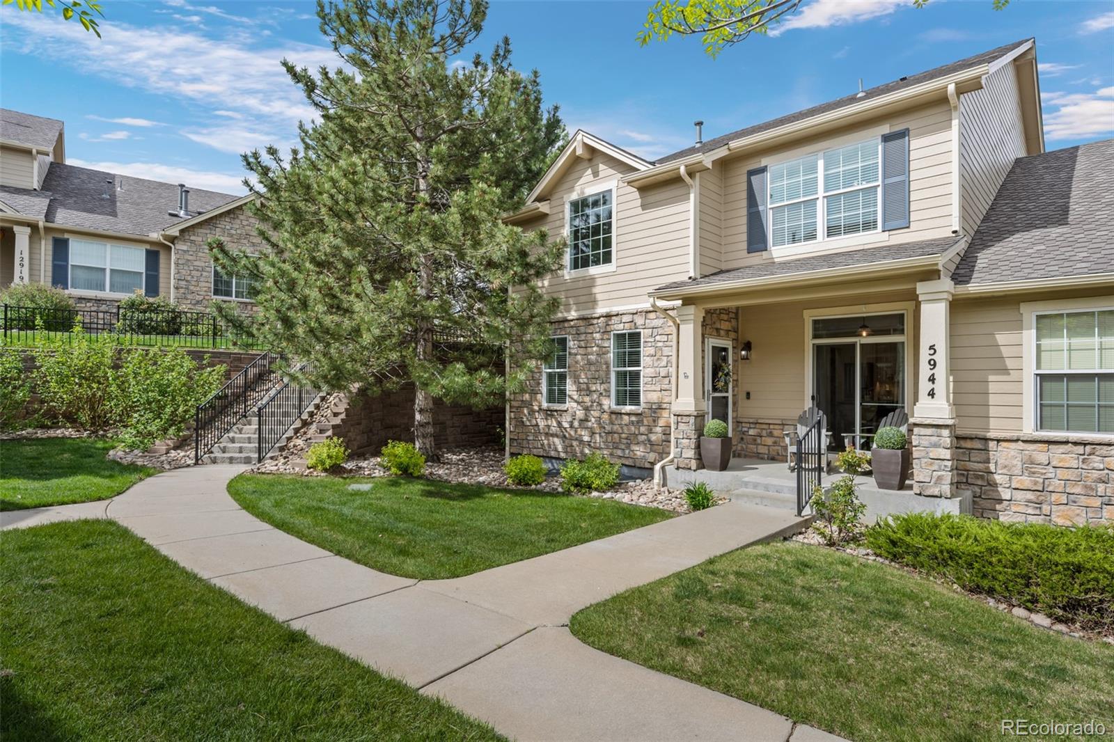 Ridge At West Meadows Littleton Condo / Townhome | MLS #: 94584845944 S Yank Court , Littleton Beds: 4 Baths: 4 Price: $599,000