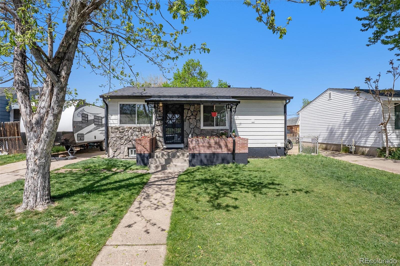 Sheridan Englewood Home | MLS #: 80535993685 S Hooker Street, Englewood Beds: 4 Baths: 1 Price: $424,900
