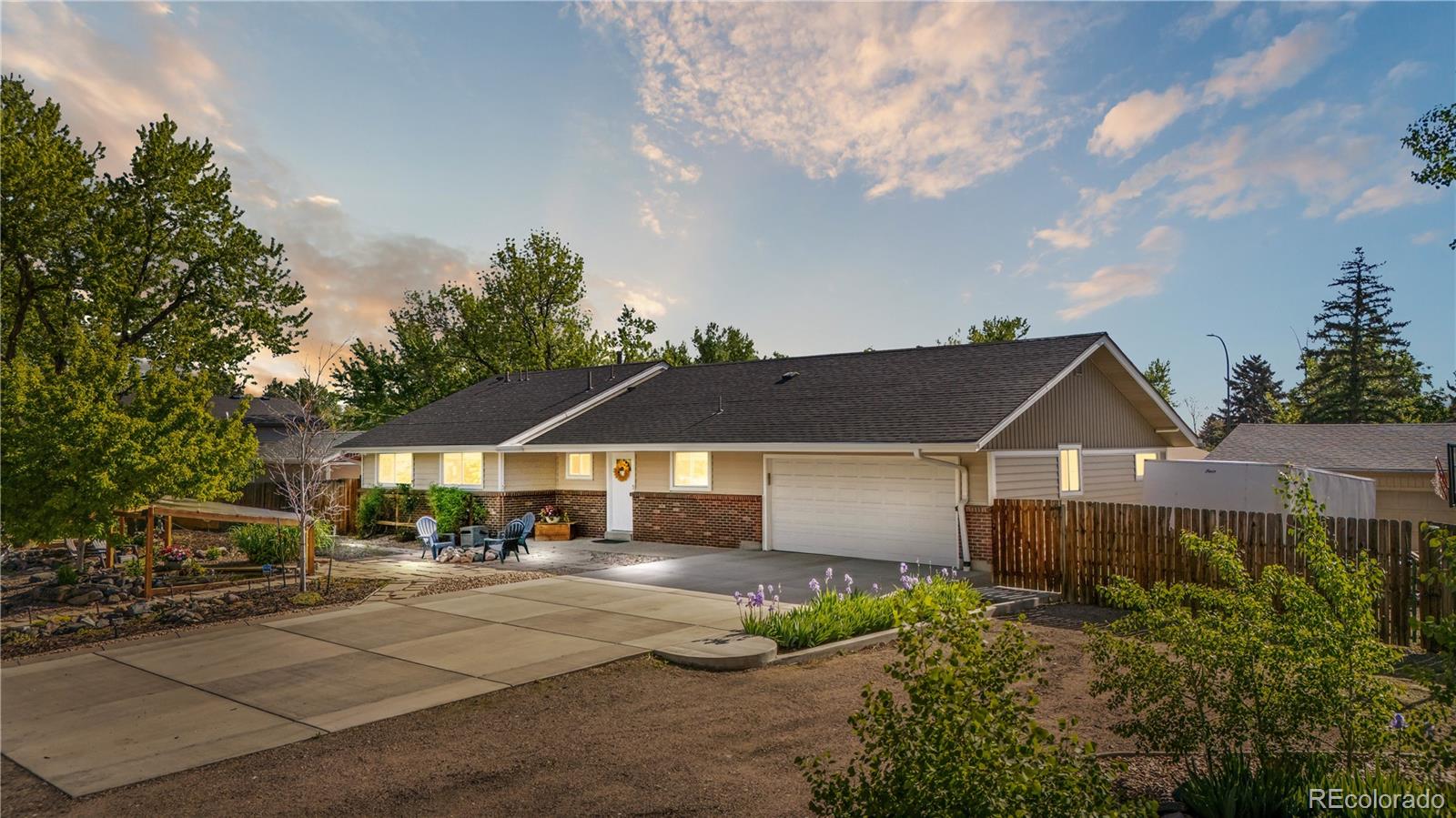 7600  Kline Drive, arvada MLS: 4536425 Beds: 5 Baths: 4 Price: $850,000