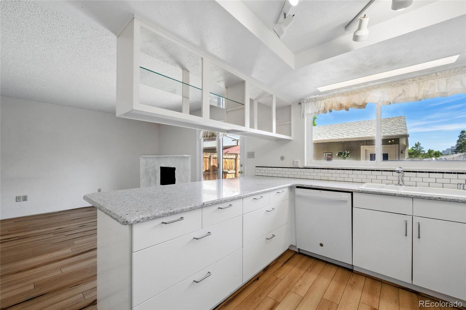 Little Turtle Aurora Condo / Townhome | MLS #: 955153210311 E Evans Avenue 133, Aurora Beds: 3 Baths: 3 Price: $349,900