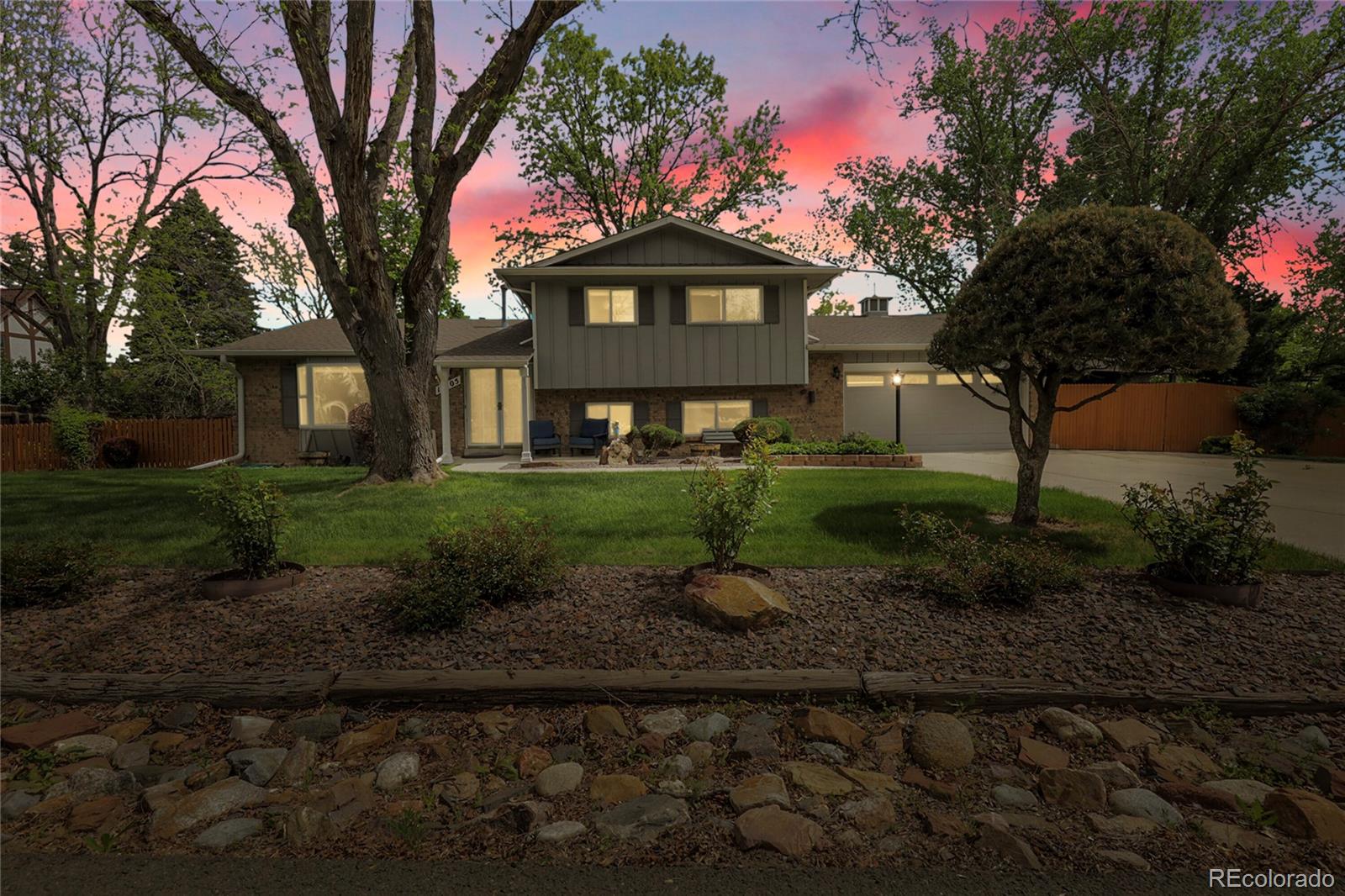 11305 w 78th drive, Arvada sold home. Closed on 2025-06-26 for $695,000.