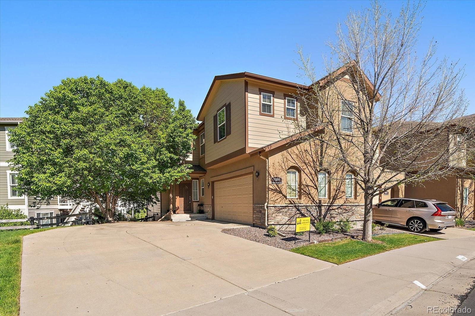 11811 E Maplewood Avenue, englewood MLS: 7219498 Beds: 4 Baths: 4 Price: $697,000