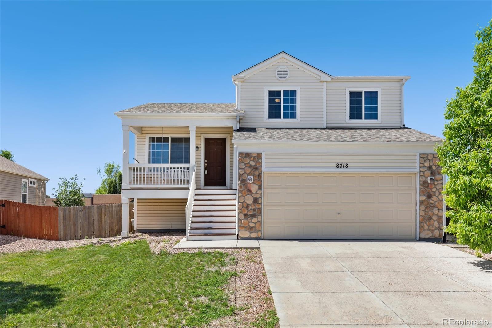 Cross Creek Fountain Home | MLS #: 34377908718  Silver Glen Drive, Fountain Beds: 3 Baths: 3 Price: $395,000