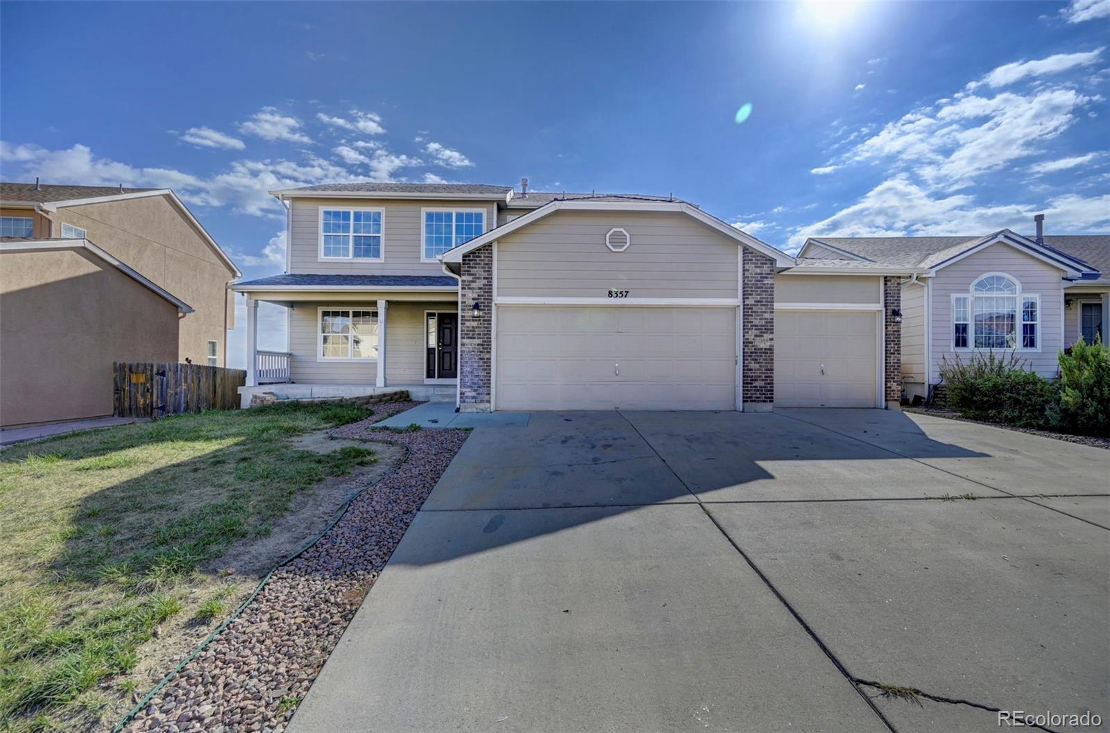 Cross Creek Fountain Home | MLS #: 76303908357  Parkglen Drive, Fountain Beds: 5 Baths: 4 Price: $450,000