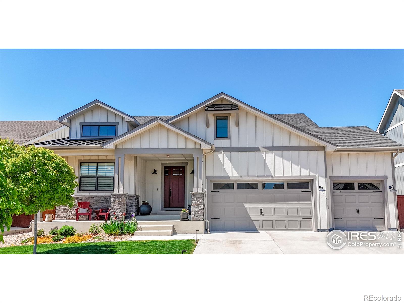1896  Cloud Court, windsor MLS: 4567891034208 Beds: 5 Baths: 3 Price: $810,000