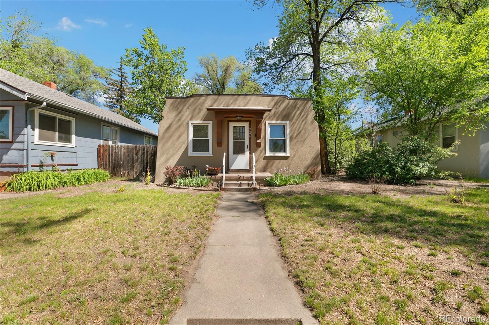 A V Hunter Colorado Springs Home | MLS #: 3463210924 E Saint Vrain Street, Colorado Springs Beds: 2 Baths: 1 Price: $349,000