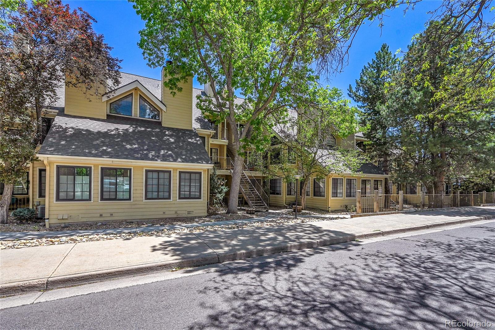 Cedar Pointe Denver Condo / Townhome | MLS #: 7529820980 S Dahlia Street F, Denver Beds: 2 Baths: 1 Price: $275,000