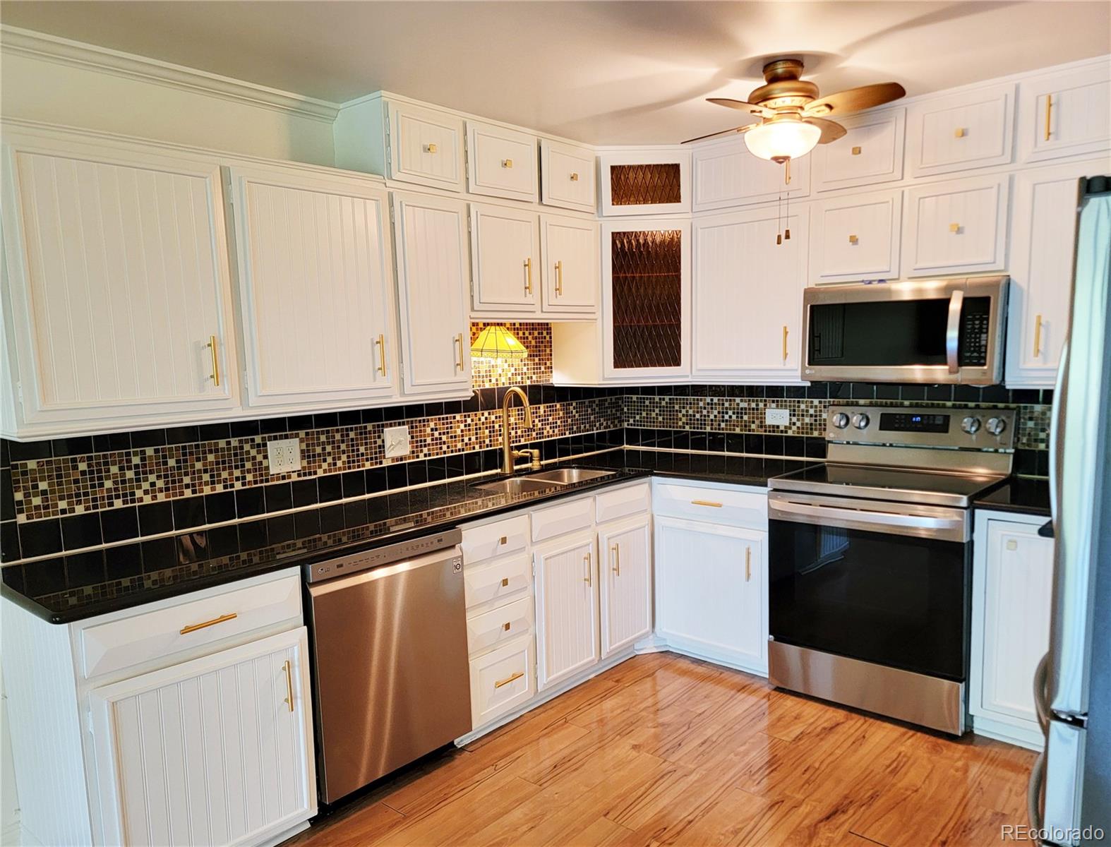 Windsor Gardens Denver Condo / Townhome | MLS #: 9364206715 S Alton Way 10A, Denver Beds: 2 Baths: 2 Price: $229,000