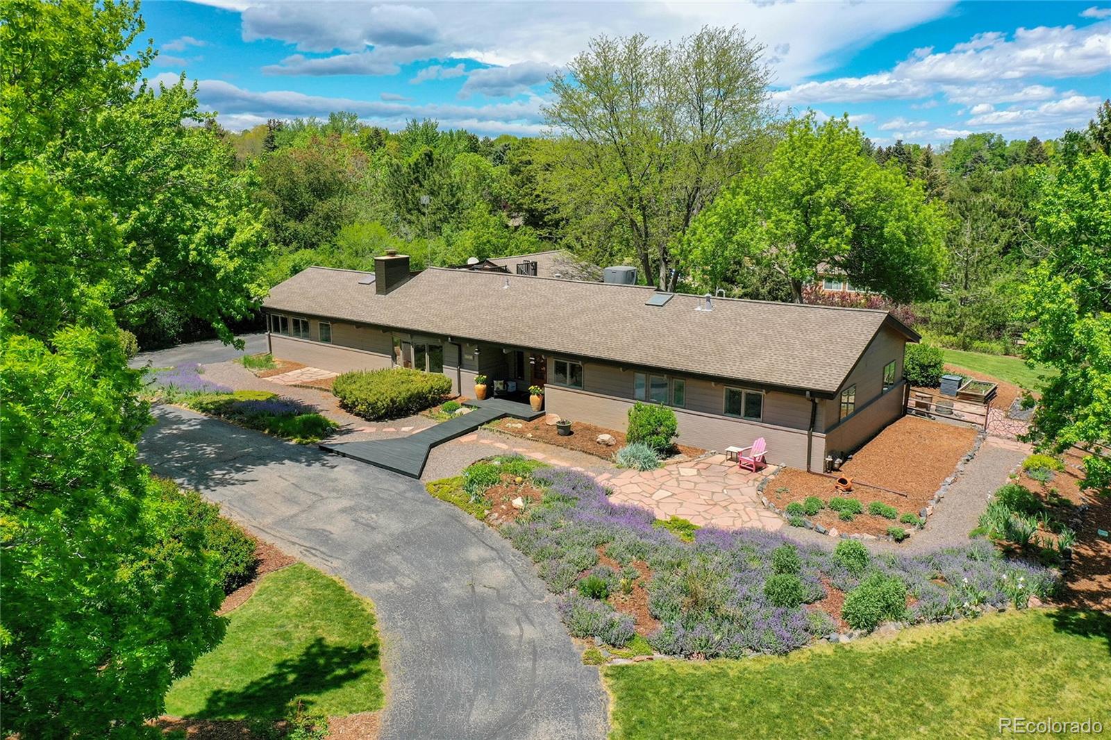 4701 homestead street, Bow Mar sold home. Closed on 2025-09-12 for $2,060,000.