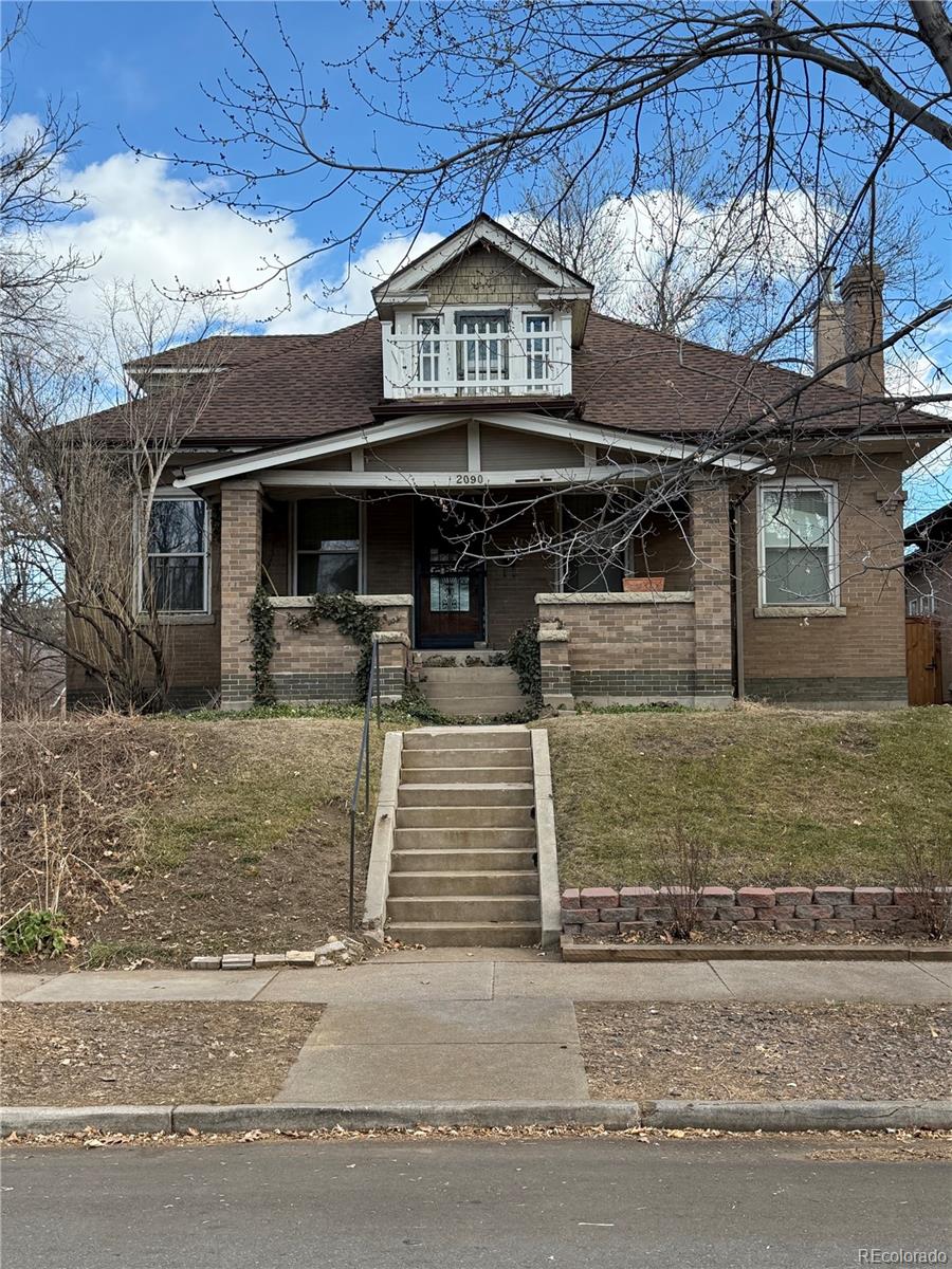 2090  Birch Street, denver MLS: 4430452 Beds: 3 Baths: 2 Price: $675,000
