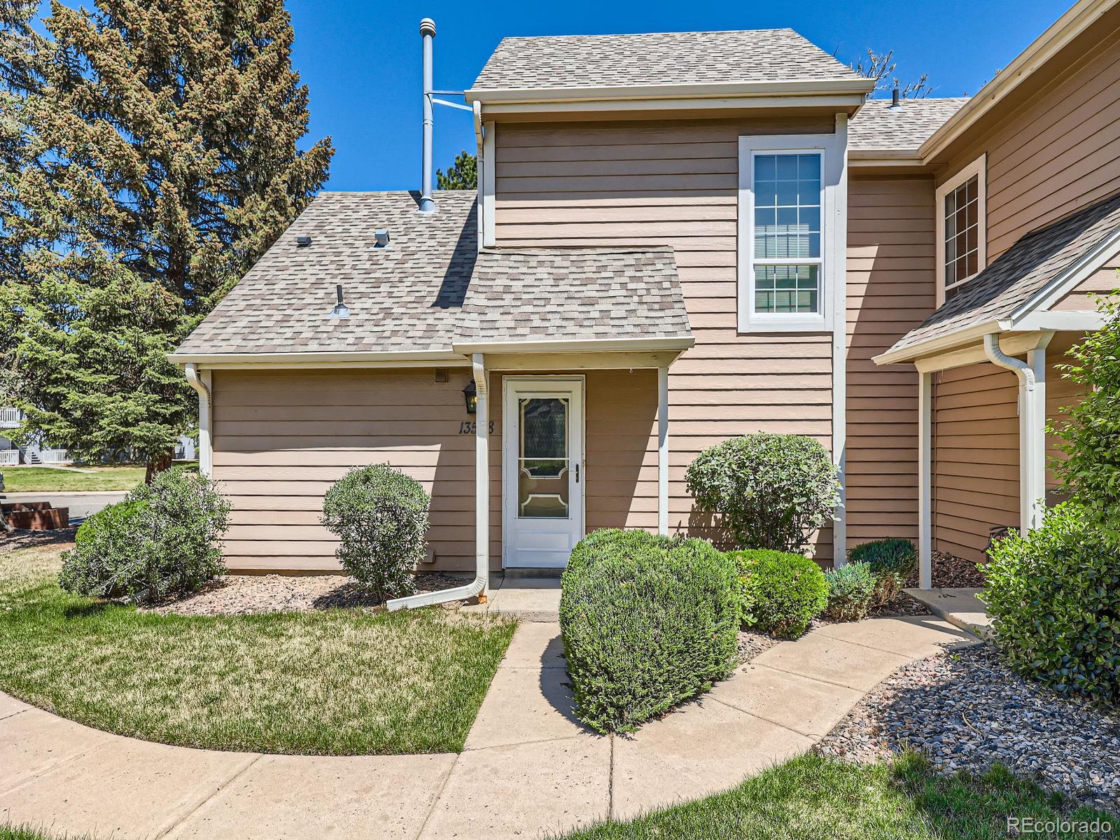 Heather Ridge South Aurora Home | MLS #: 356789313598 E Asbury Drive, Aurora Beds: 2 Baths: 2 Price: $285,000