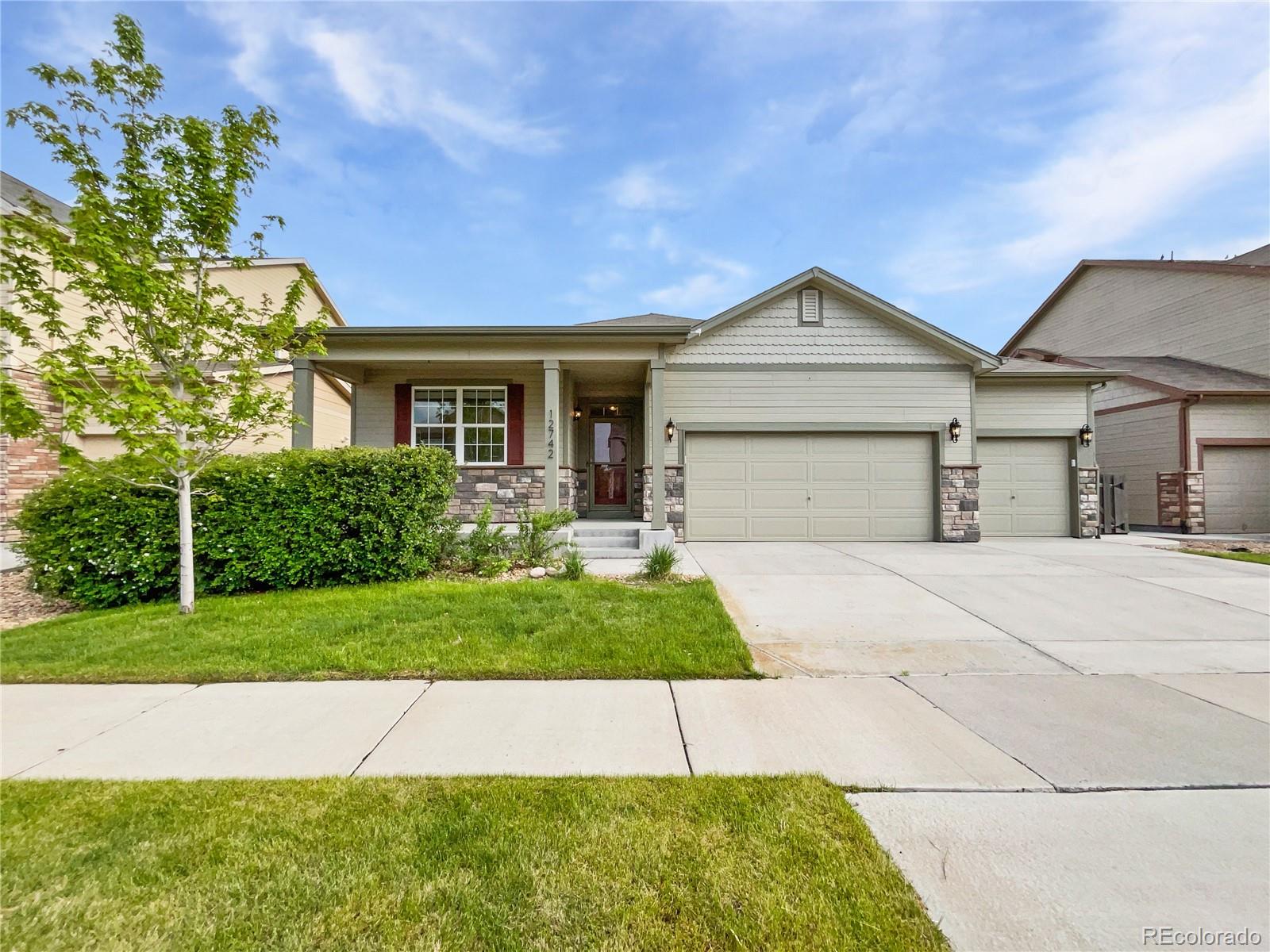 Turnberry Commerce City Home | MLS #: 949442112742 E 104th Drive, Commerce City Beds: 4 Baths: 2 Price: $517,000