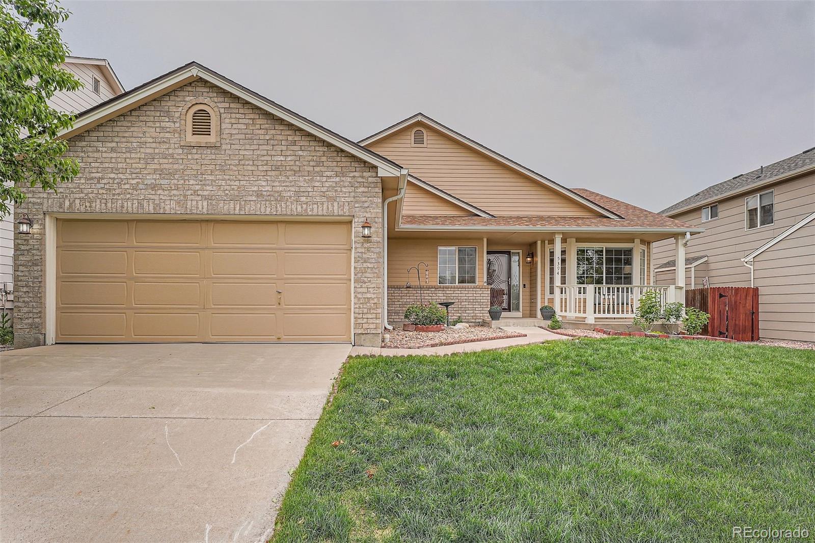 Saddle Rock Aurora Home | MLS #: 56627675394 S Valdai Way, Aurora Beds: 3 Baths: 3 Price: $550,000