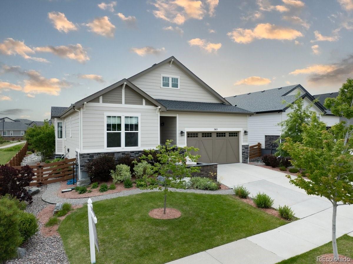 Colliers Hill Erie Home | MLS #: 5969263565  Pikes View Drive, Erie Beds: 4 Baths: 3 Price: $860,000