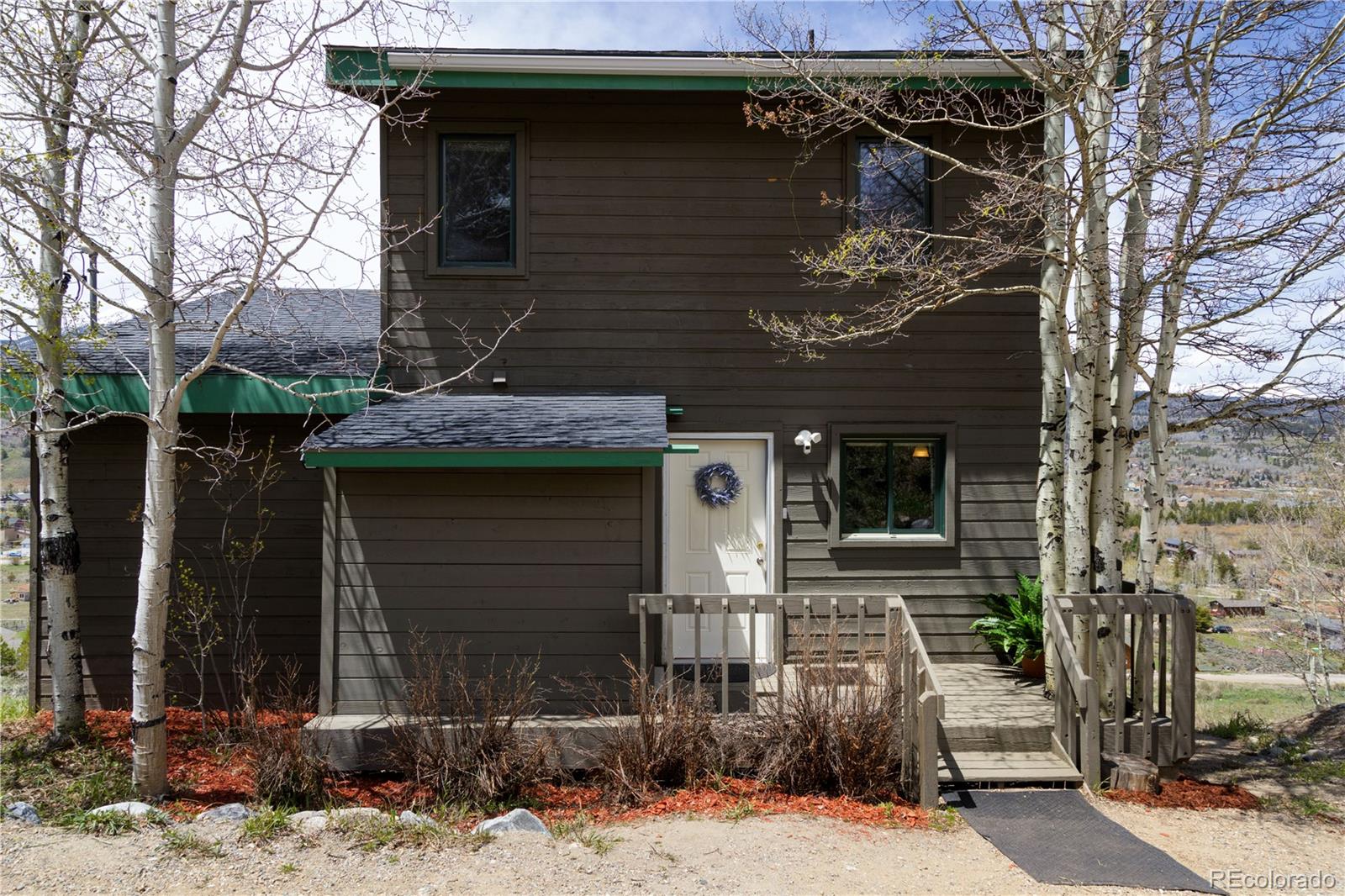 1221  palmers drive, Silverthorne sold home. Closed on 2025-07-11 for $1,047,500.