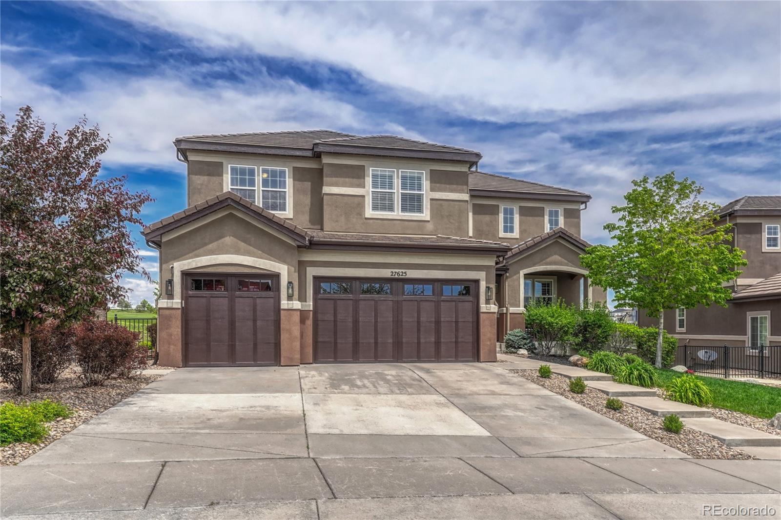 Blackstone Aurora Home | MLS #: 357539927625 E Moraine Drive, Aurora Beds: 5 Baths: 5 Price: $1,189,900