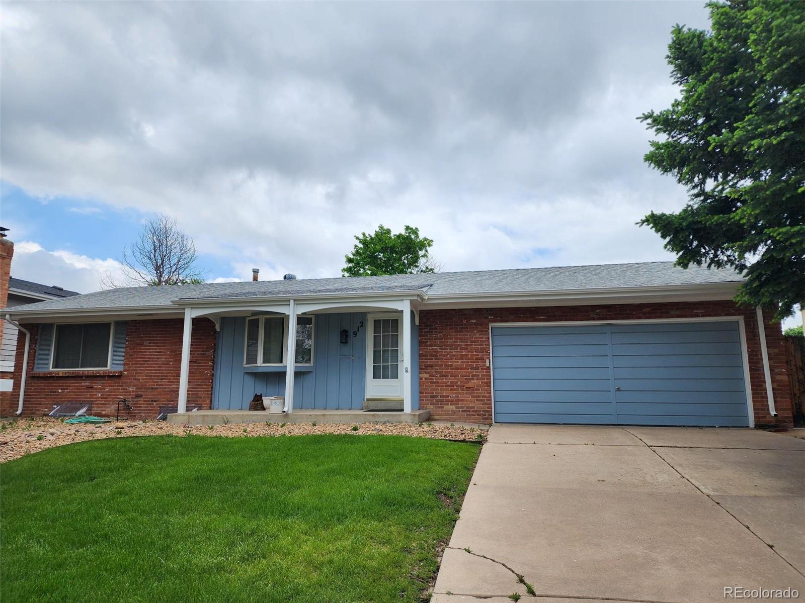 912 s kingston street, Aurora sold home. Closed on 2025-07-01 for $435,600.
