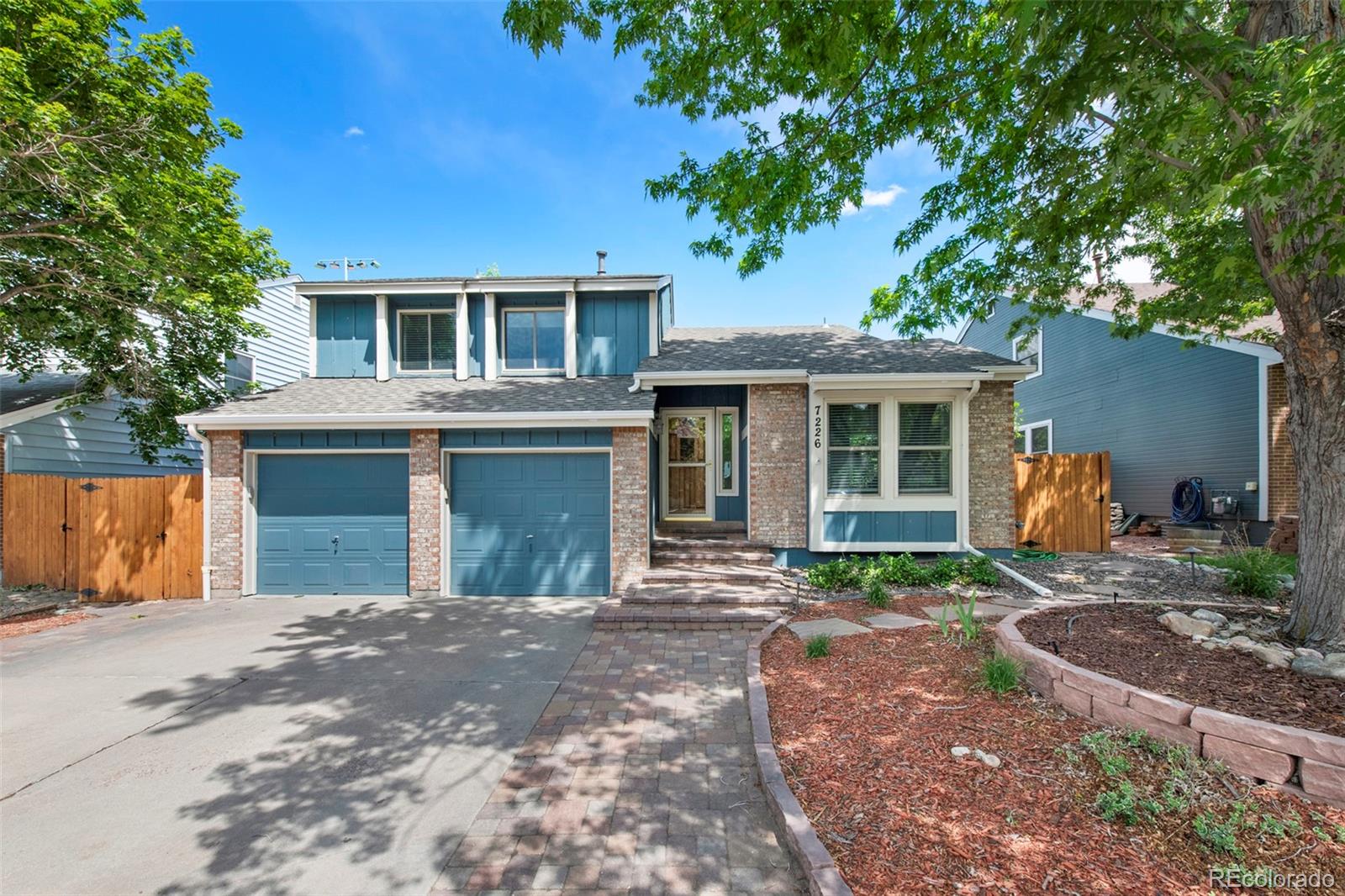 Ken Caryl Littleton Home | MLS #: 75762087226 S Eagles Nest Circle, Littleton Beds: 4 Baths: 4 Price: $699,000