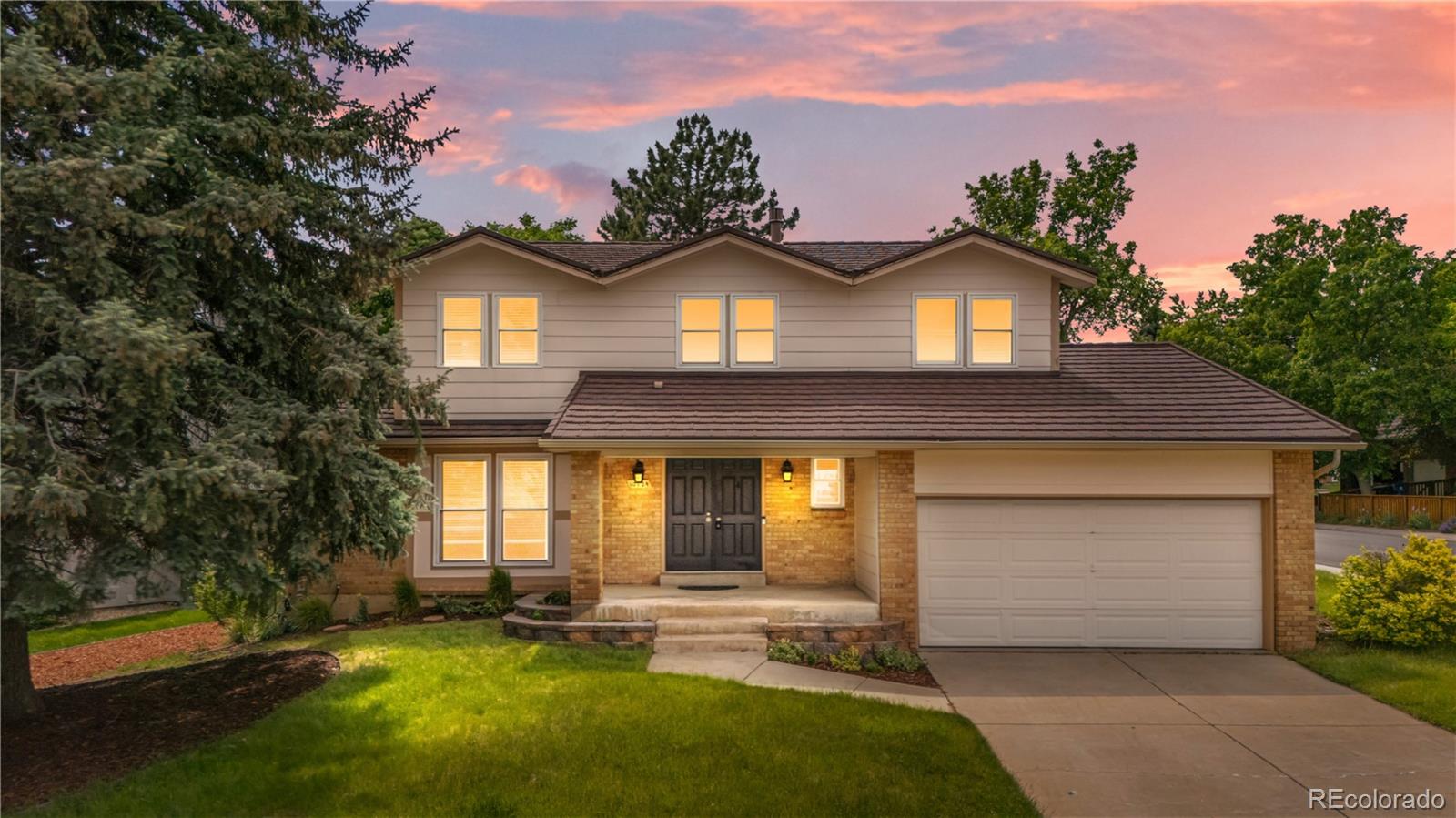 Cherry Creek Vista Englewood Home | MLS #: 922035910724 E Maplewood Place, Englewood Beds: 4 Baths: 4 Price: $829,000