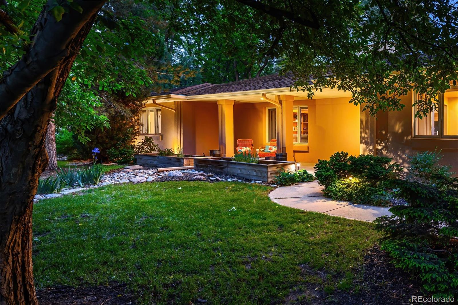 Hilltop Denver Home | MLS #: 9169657250 S Dahlia Street, Denver Beds: 4 Baths: 5 Price: $2,100,000