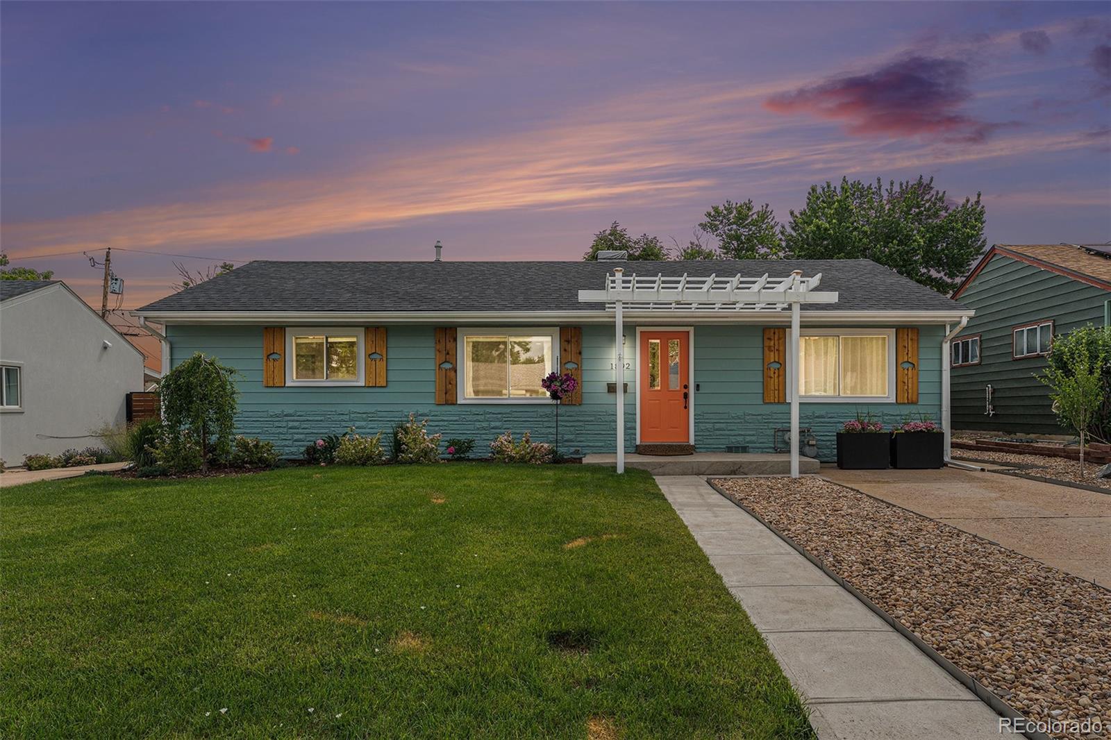 1892 S Meade Street, denver MLS: 9132065 Beds: 3 Baths: 2 Price: $625,000