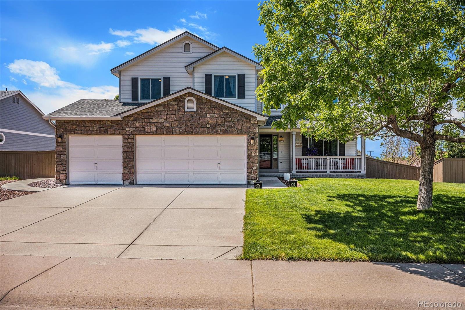 Castlewood Ranch Castle Rock Home | MLS #: 33487241325  Kingsfield Street, Castle Rock Beds: 4 Baths: 3 Price: $625,000