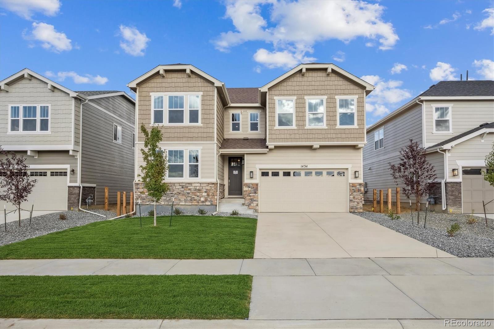 Colliers Hill Erie Home | MLS #: 77093991434  Lumber Ridge Circle, Erie Beds: 4 Baths: 4 Price: $859,950