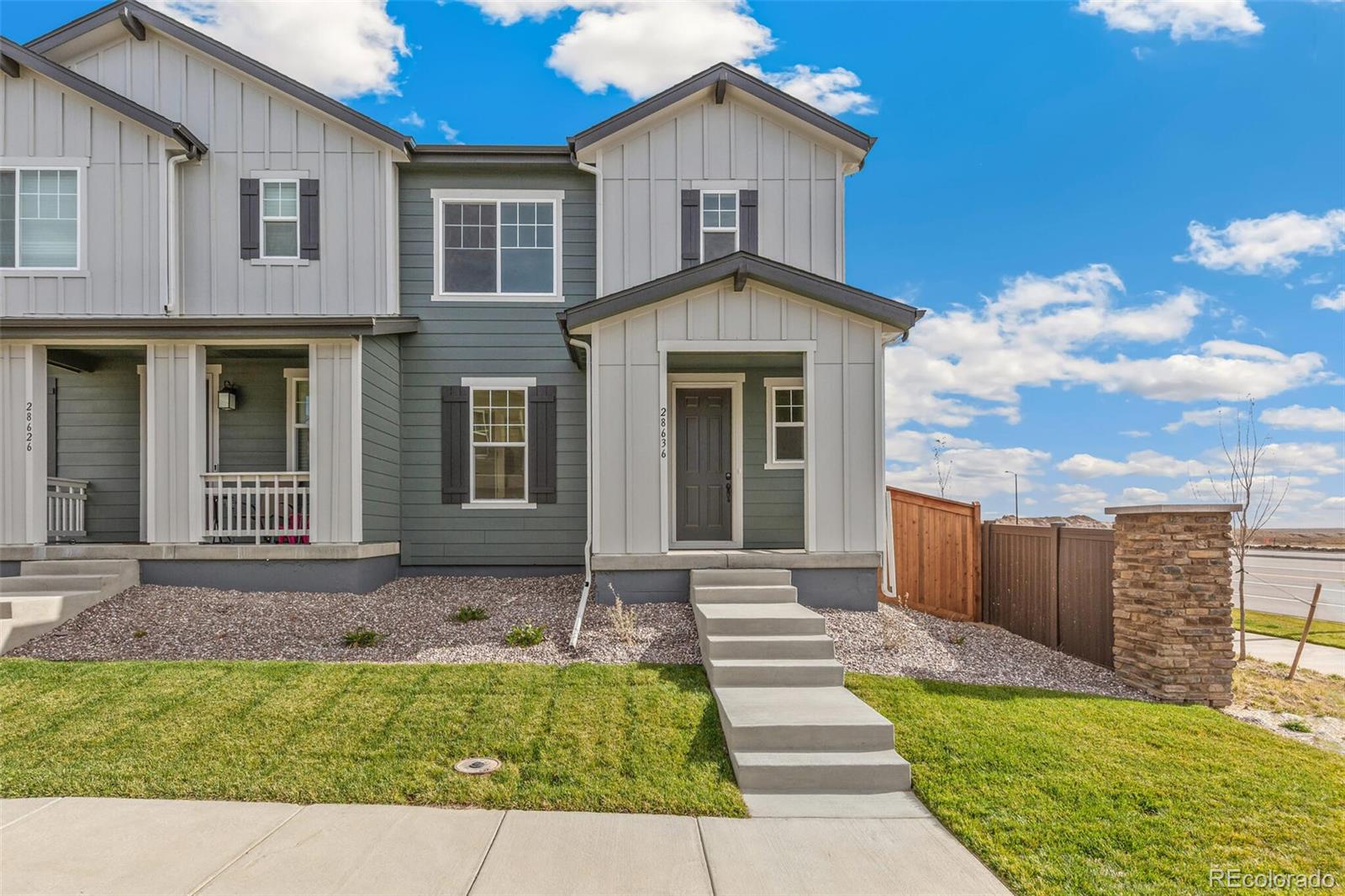  Watkins Home | MLS #: 521528228636 E 6th Place, Watkins Beds: 3 Baths: 3 Price: $423,990