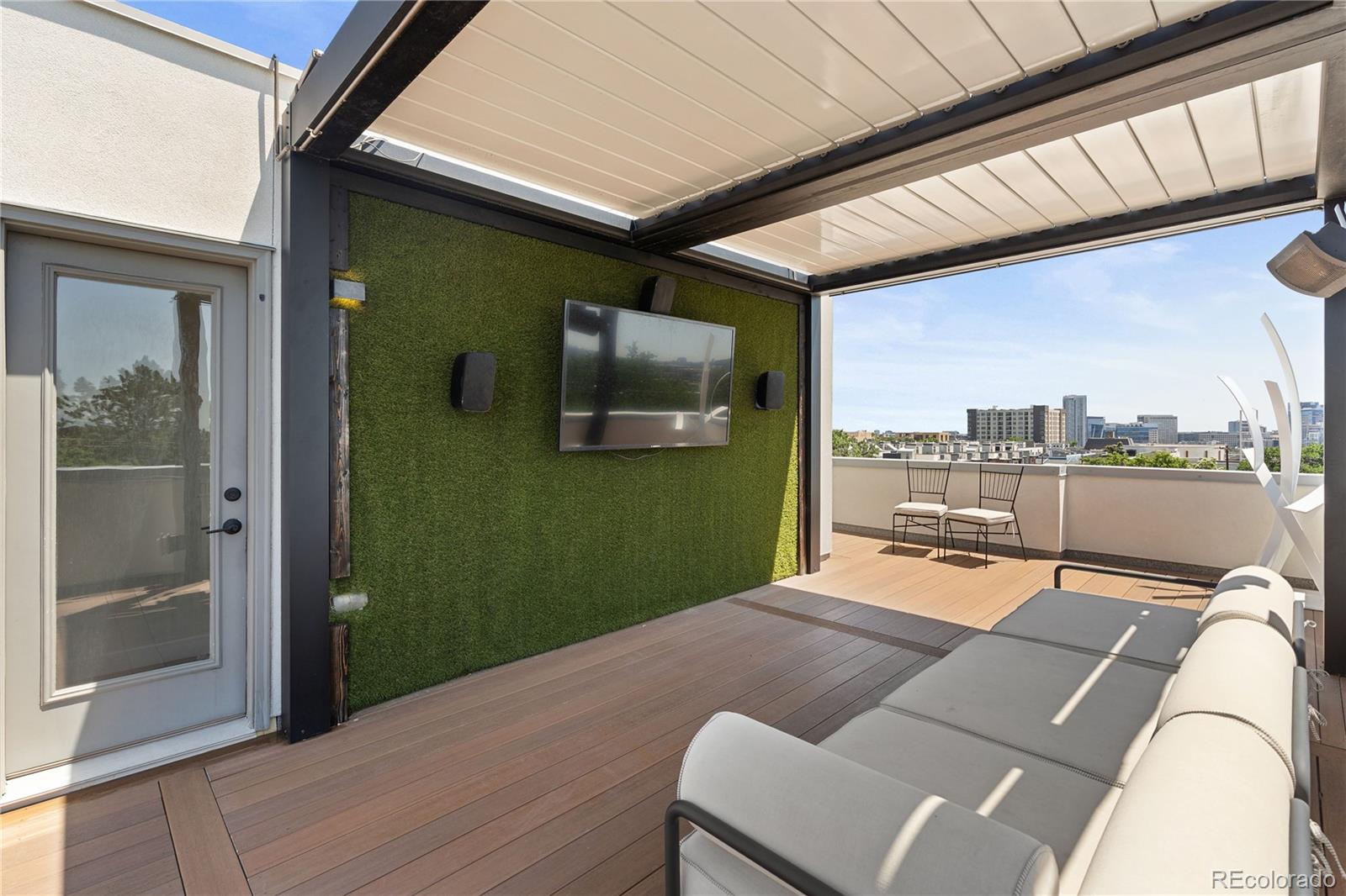 Jefferson Park Denver Condo / Townhome | MLS #: 41180832851 W 23rd Avenue 1, Denver Beds: 3 Baths: 4 Price: $850,000