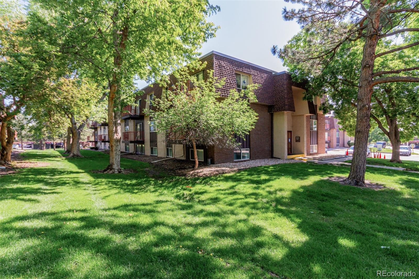 Whispering Pines Denver Condo / Townhome | MLS #: 39456837755 E Quincy Avenue 308A5, Denver Beds: 2 Baths: 1 Price: $175,000