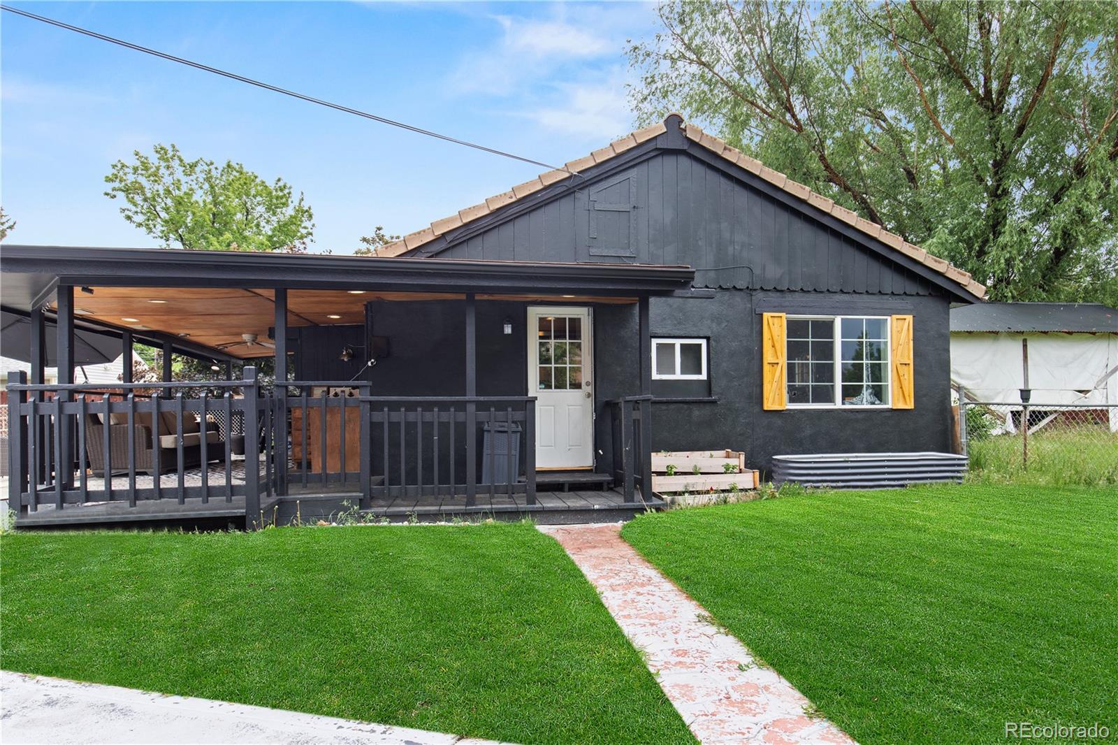 Bonvue Lakewood Home | MLS #: 7324602110 S Hoyt Street, Lakewood Beds: 2 Baths: 1 Price: $467,000