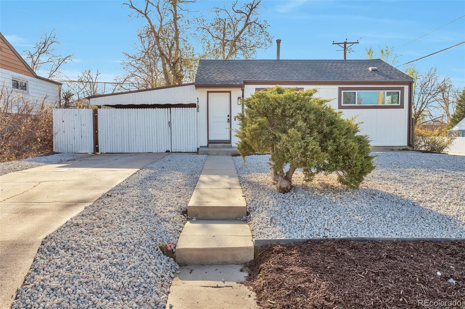 1705 s yuma street, Denver sold home. Closed on 2025-09-03 for $484,000.