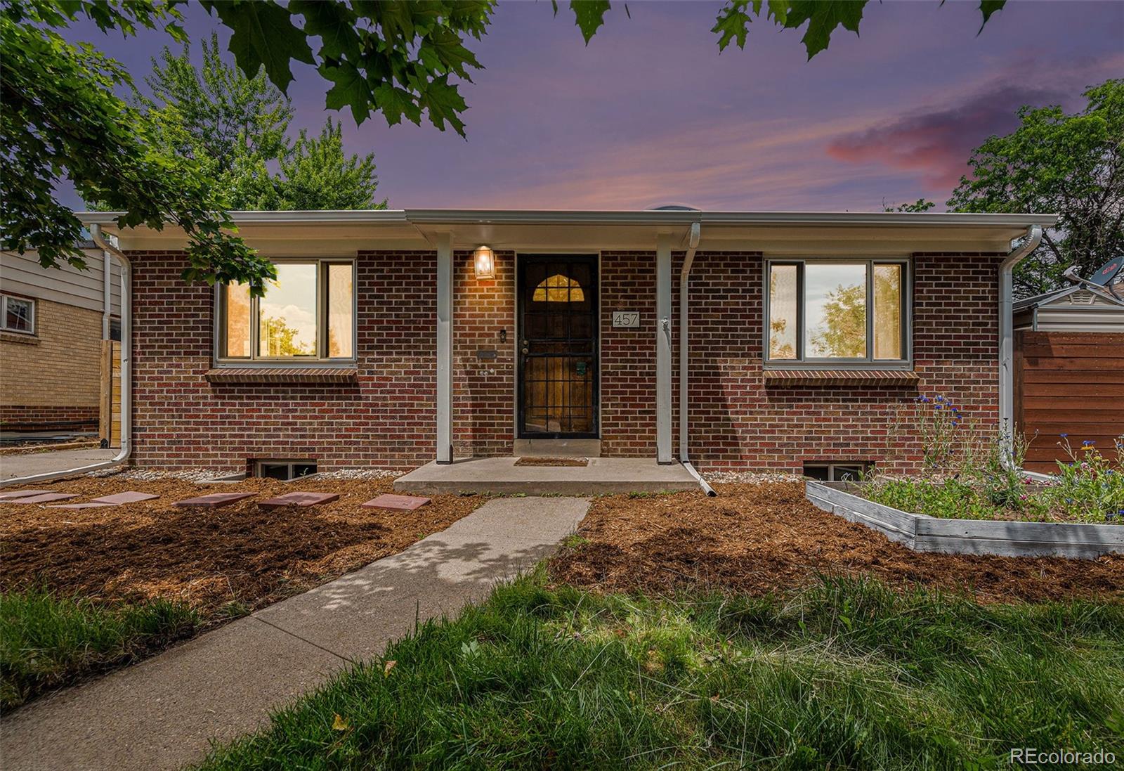 457 S Locust Street, denver MLS: 2138669 Beds: 2 Baths: 2 Price: $500,000