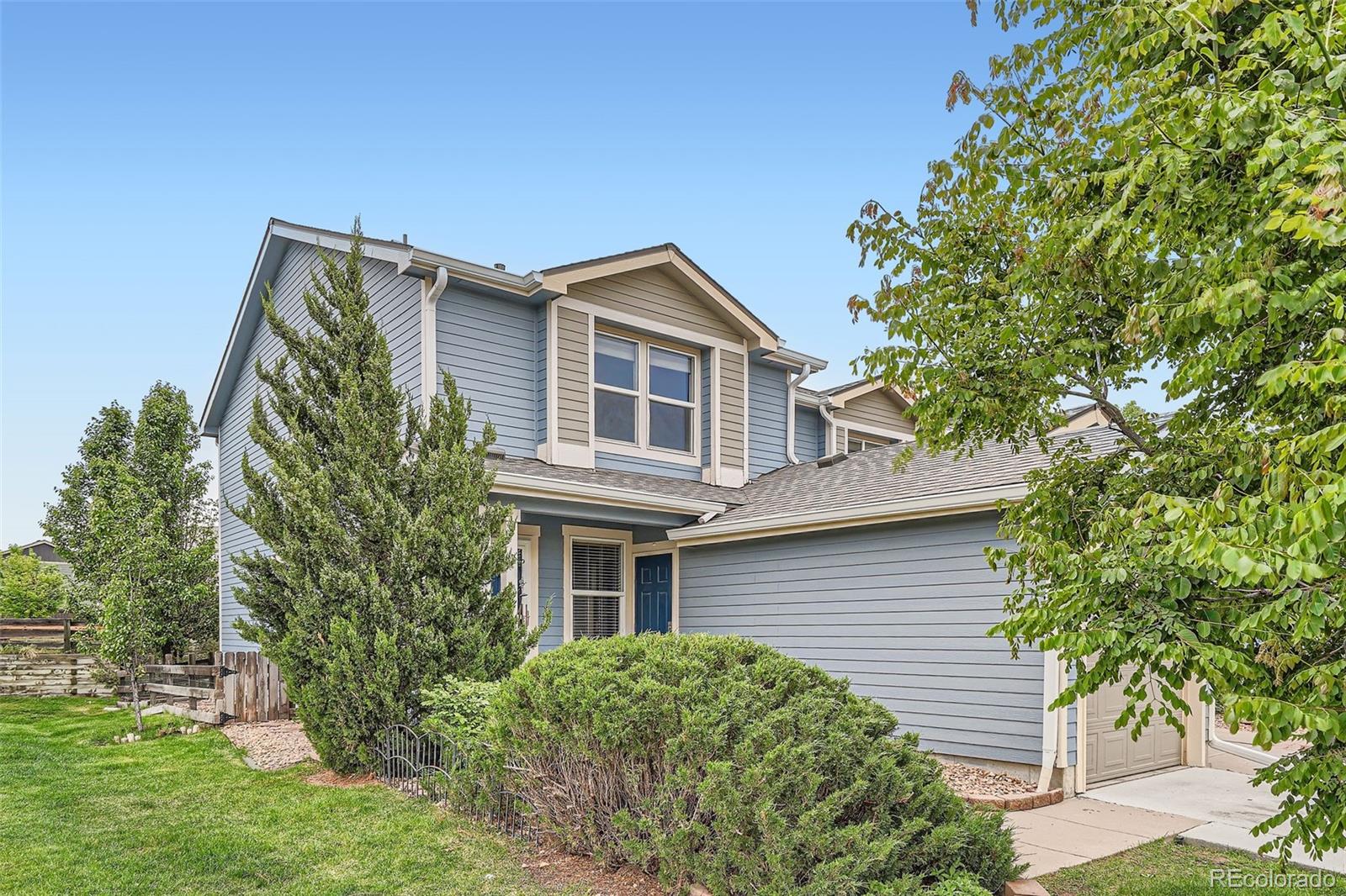 389  Smith Circle, erie MLS: 9239163 Beds: 3 Baths: 2 Price: $425,000