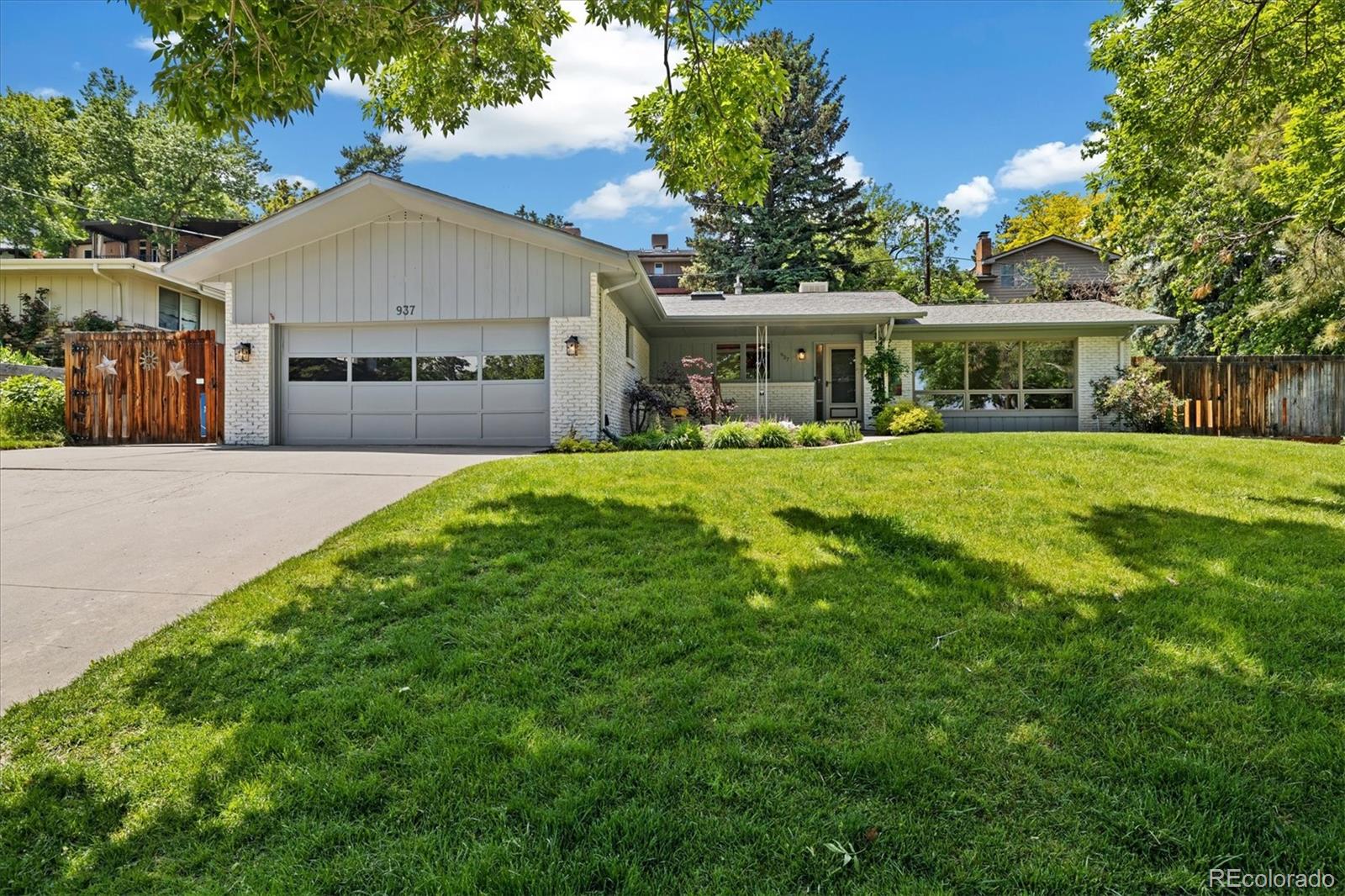 Green Mountain Estates Lakewood Home | MLS #: 6599830937 S Cole Drive, Lakewood Beds: 4 Baths: 3 Price: $685,000