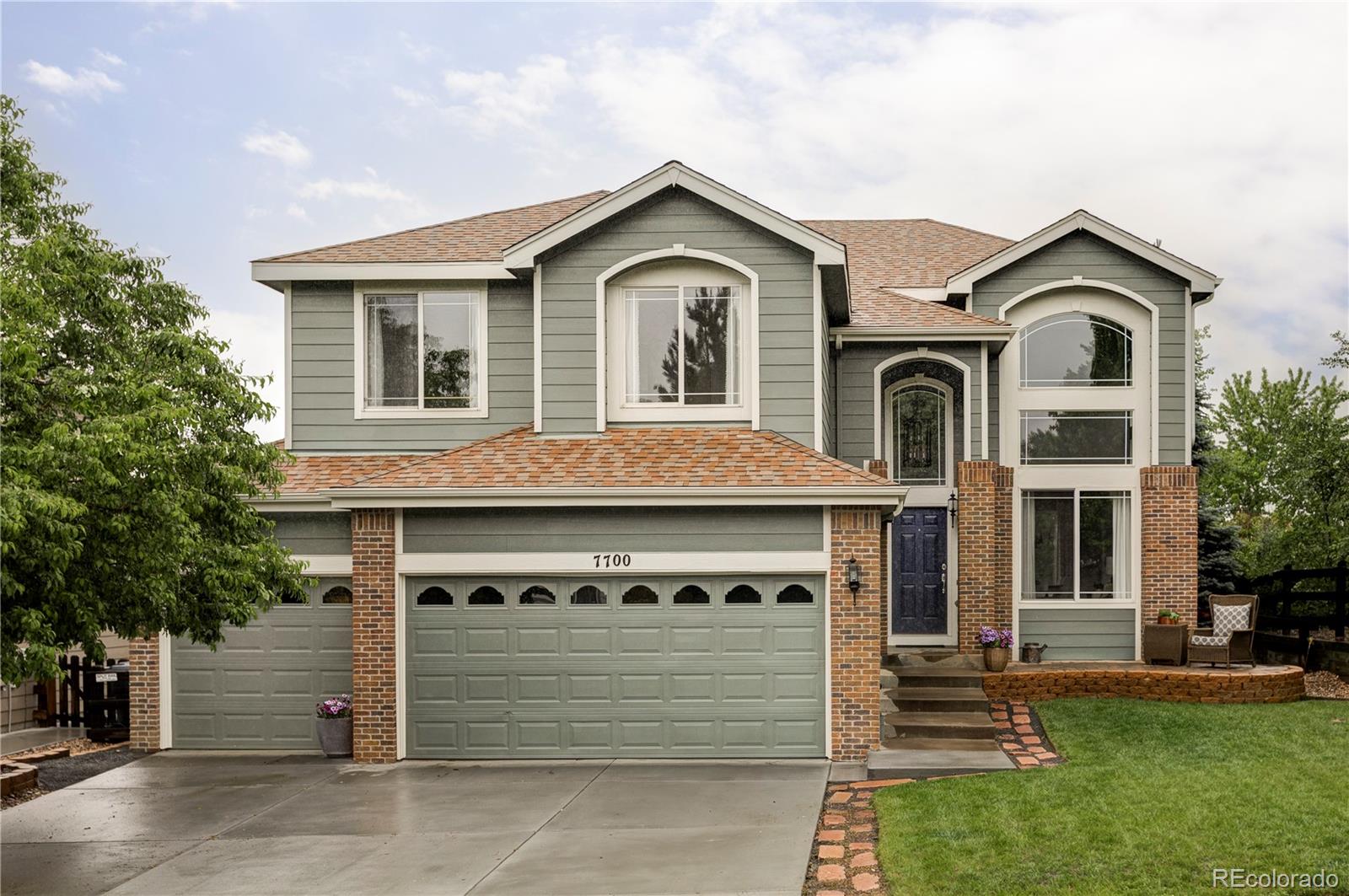 7700  Bison Court, littleton MLS: 4574710 Beds: 4 Baths: 3 Price: $725,000
