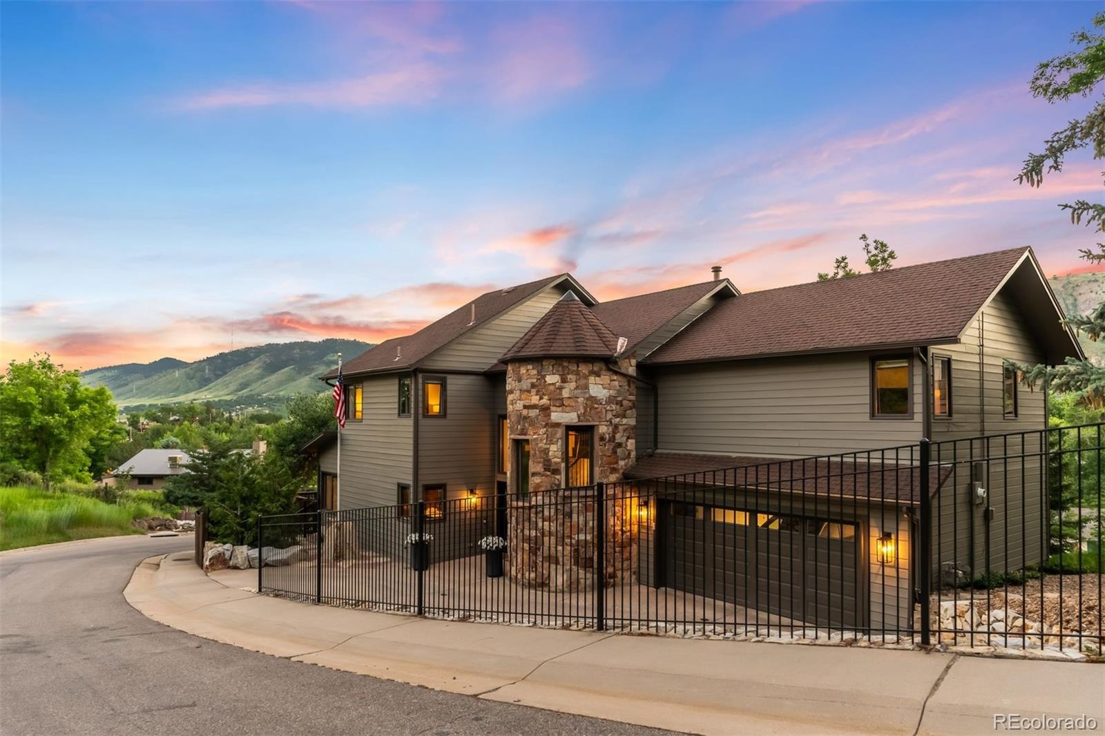 600  Cascade Drive, golden MLS: 5462400 Beds: 4 Baths: 4 Price: $1,895,000