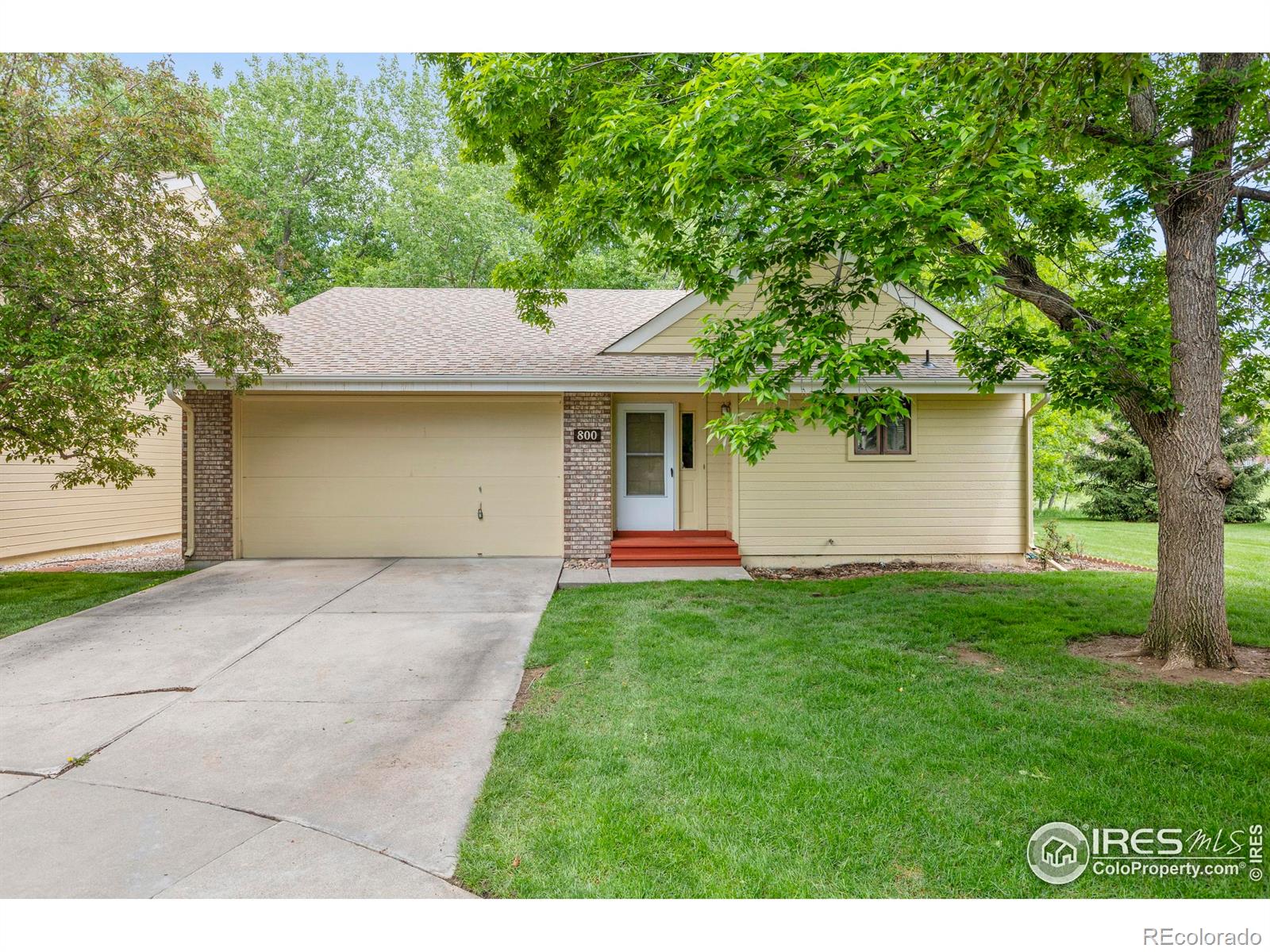 800  Chetwood Court, fort collins MLS: 4567891036025 Beds: 3 Baths: 2 Price: $460,000