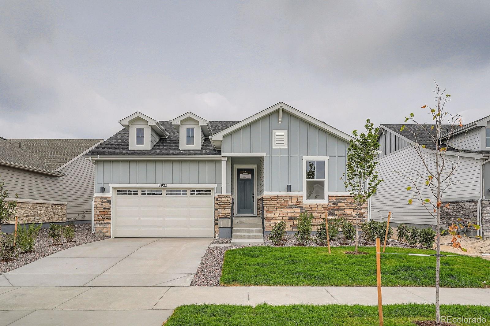  Aurora Home | MLS #: 54646468925 S Riviera Way, Aurora Beds: 4 Baths: 3 Price: $799,000